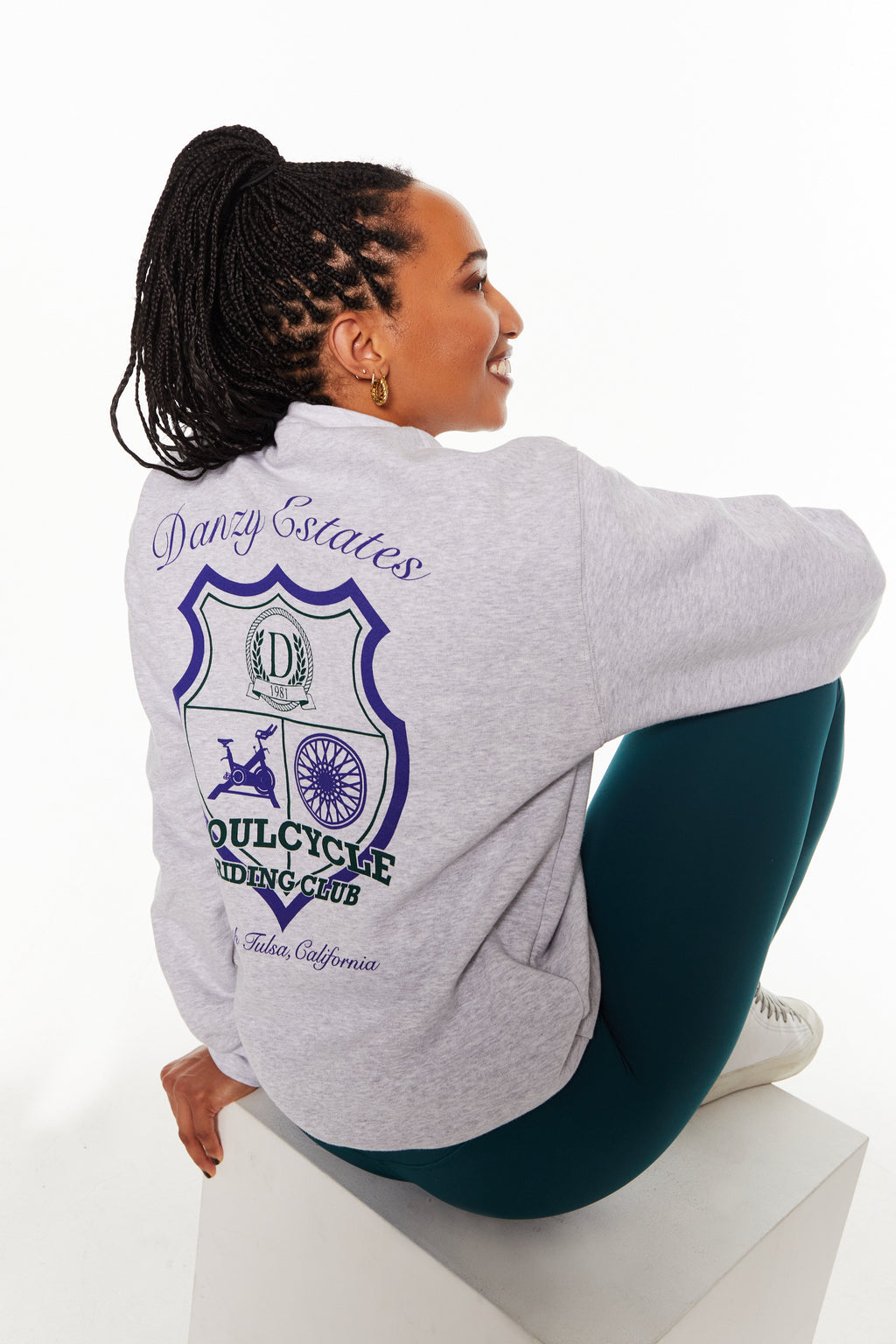 CLASSIC CREWNECK