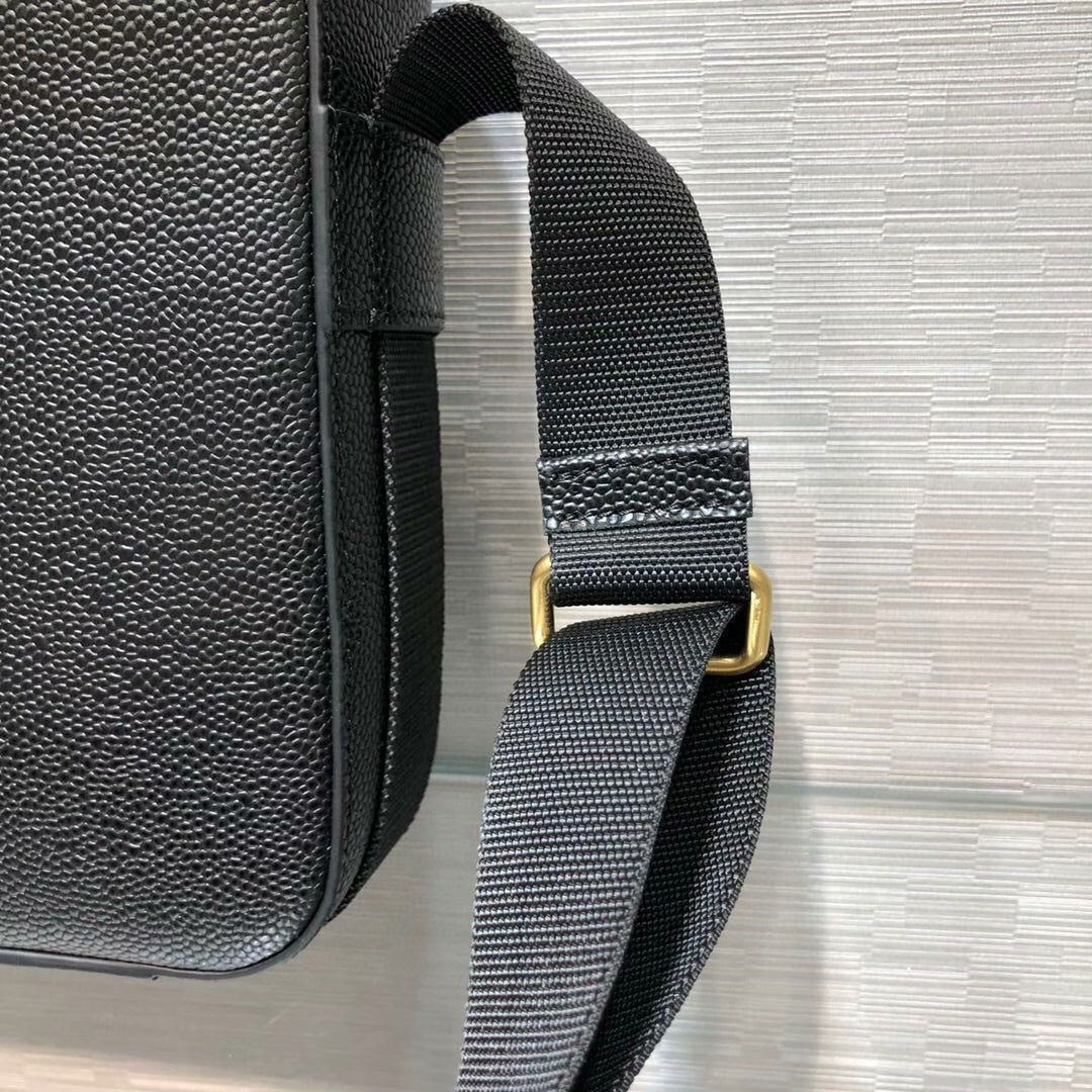 Men's shoulder messenger bag