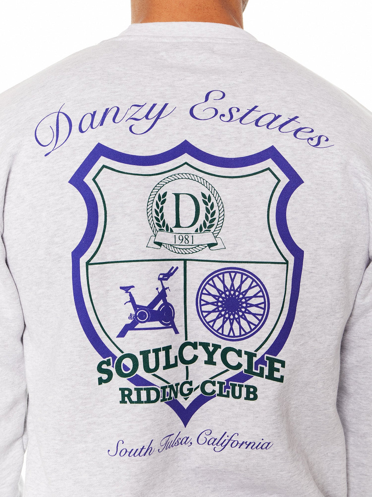 CLASSIC CREWNECK