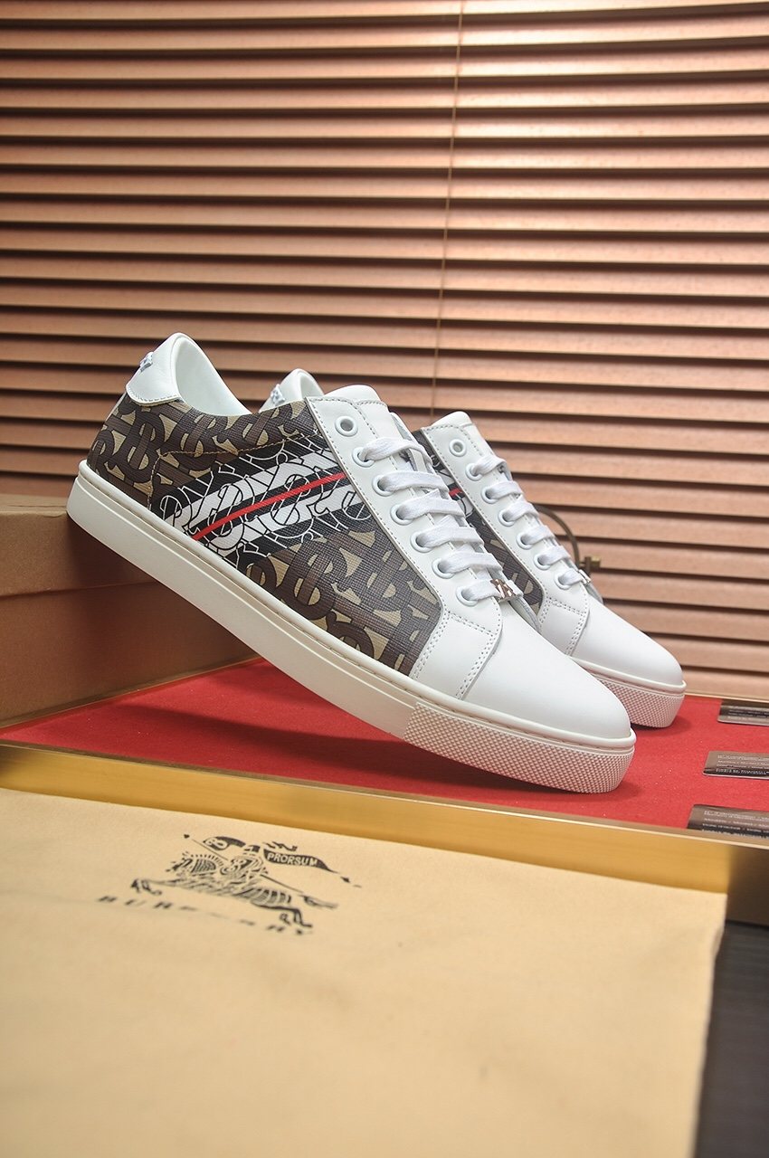 Burberry White Pattern Low-Top Sneakers